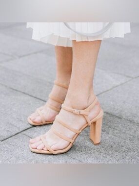 Inez Sasha Heels in Camel Suede size 9 W